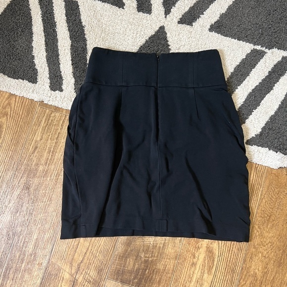 Theory black front pockets zipper back closure skirt - Picture 2 of 8